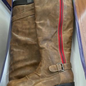 Madden Girl zip boots, 8, never worn